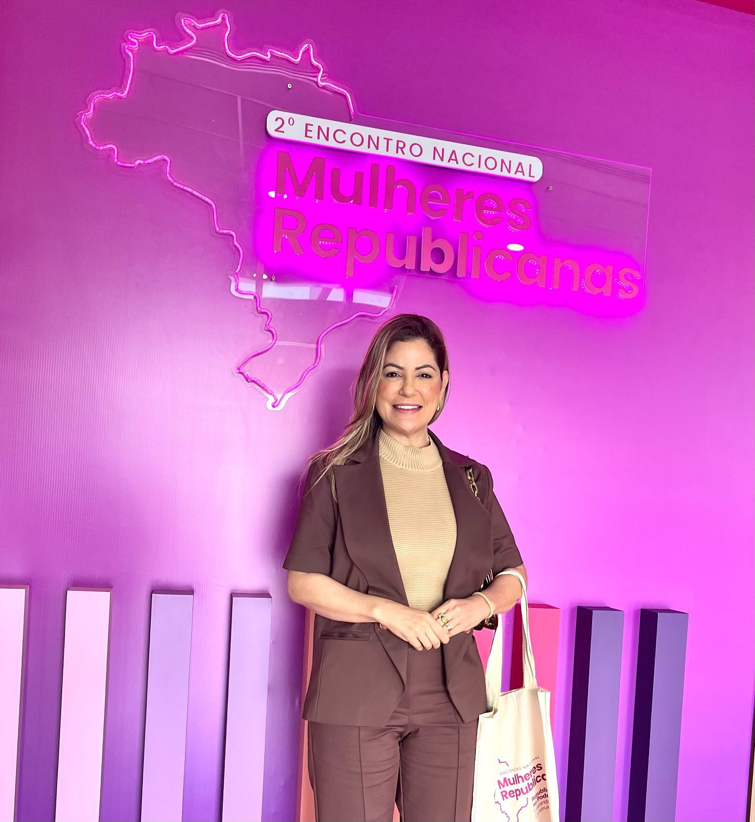 Deputada Danielle do Vale participa do 2º Encontro Nacional do Republicanos em Brasília