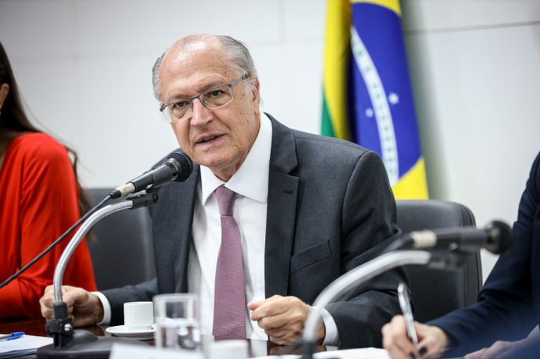Geraldo Alckmin destaca gestão fiscal e crescimento econômico no governo João Azêvedo