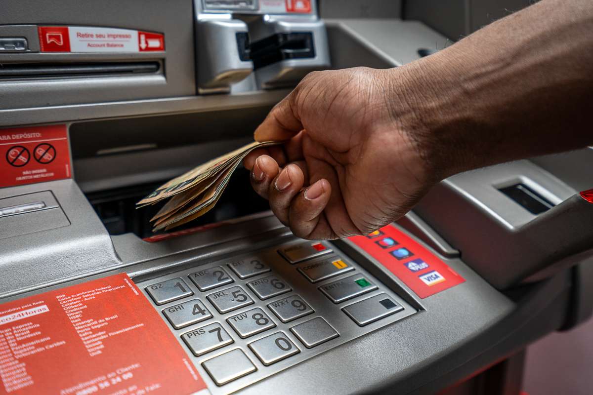 Governo do Estado divulga tabela de pagamento do servidores referente a abril; Confira as datas