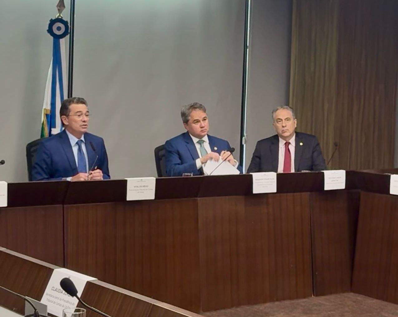 “A falta de transparência é um veneno que corrói a credibilidade das nossas instituições”, diz Efraim em evento no TCU