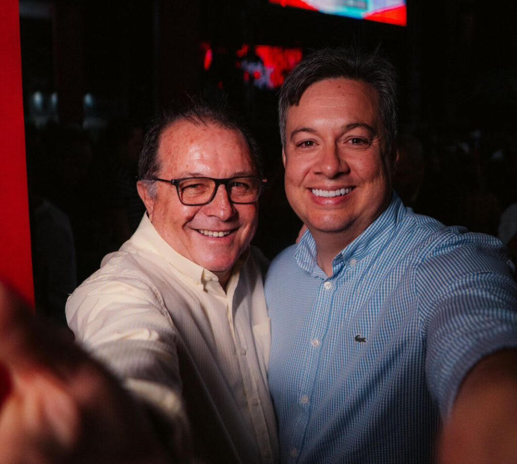 Em Bonito de Santa Fé, Júnior Araújo prestigia festa de Santo Antônio ao lado do prefeito Ceninha Lucena