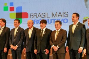 Vice-governador Lucas Ribeiro participa de evento do setor industrial na Paraíba com presidente em exercício Geraldo Alckmin