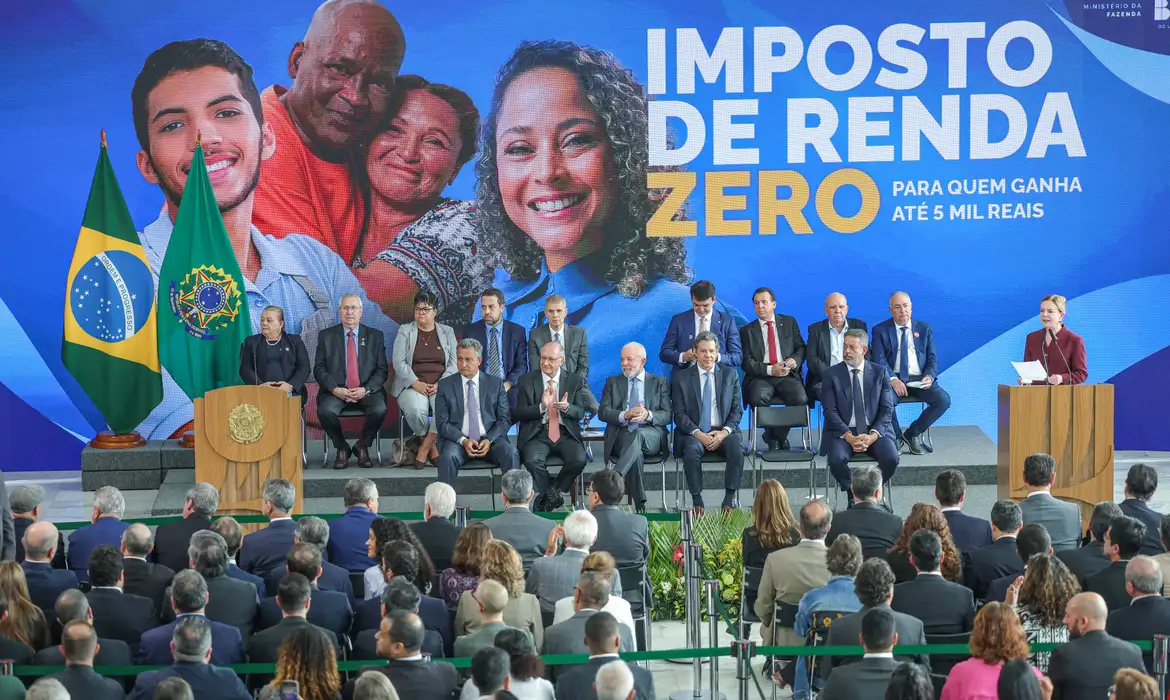 Lula sanciona isenção do IR para quem ganha até R$ 5 mil beneficiando mais de 15 milhões de brasileiros