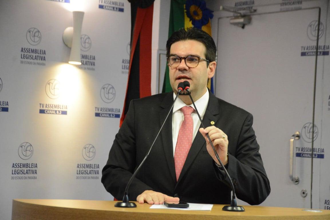 AGORA É LEI: Por iniciativa de Eduardo Carneiro, Campina Grande se torna a “Capital Estadual da Ciência e Tecnologia”