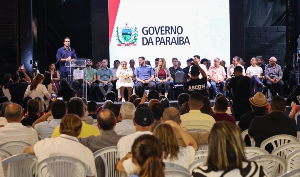 Governador Lucas Ribeiro anuncia ações do São João 2026 em 134 municípios e reforça apoio do Estado em Campina Grande
