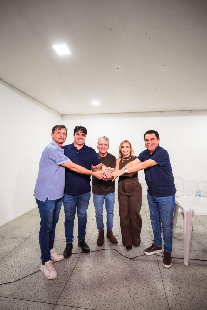 Em grande ato político, prefeita Delúsia e todo o grupo de situação reafirmam apoio a Wilson Santiago em Queimadas