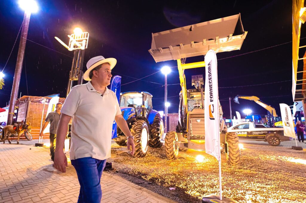 Na Expo Sousa, Efraim defende o agro como motor do desenvolvimento da Paraíba