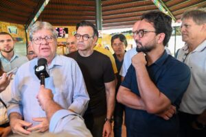 Tibério Limeira acompanha João Azevêdo em encontro político que reúne representantes do Brejo