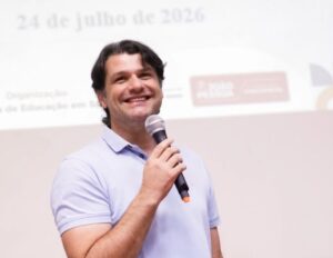 Leo Bezerra abre capacitação e reforça compromisso com a humanização na Saúde