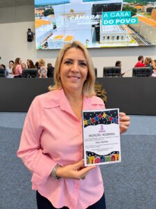 Secretária da Mulher, Nena Martins, é homenageada na Câmara Municipal de João Pessoa